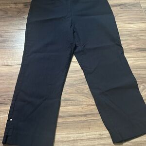 Hilary Radley Navy Capri Pants